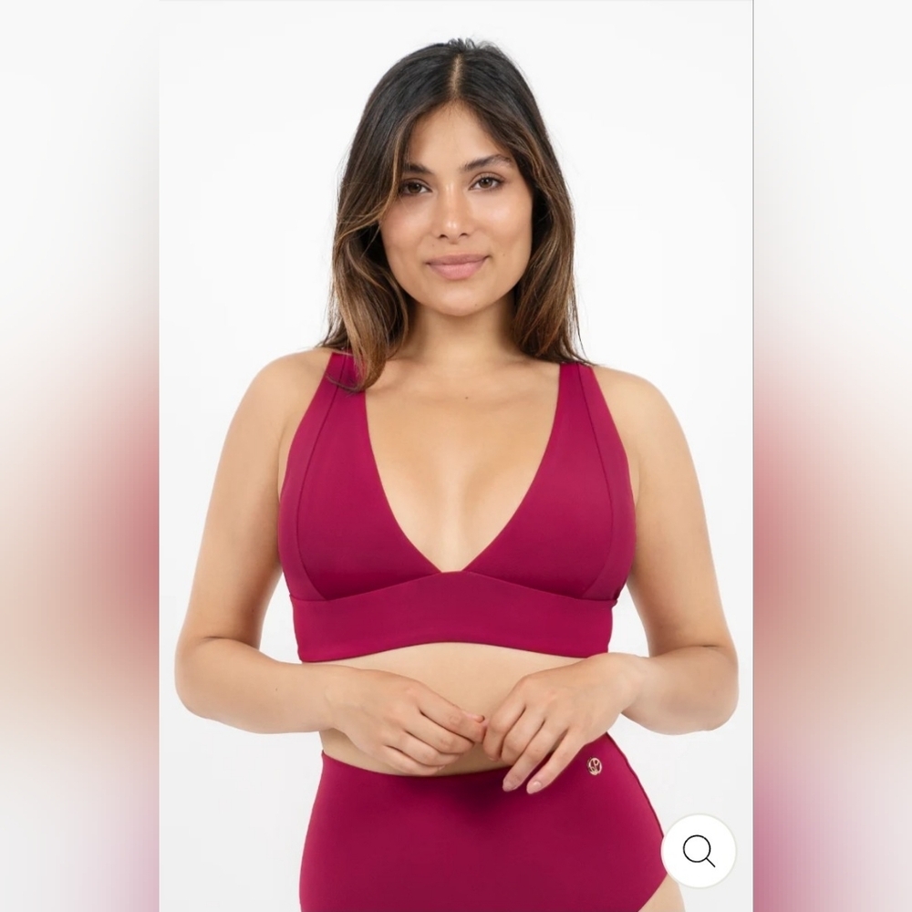 Uluwatu Timeless Classic Bikini Top Red Coral
